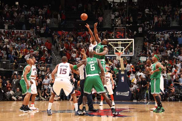 马里安诺·李维拉宣布 2013 年为其最后一个赛季，开启全美巡回告别仪式